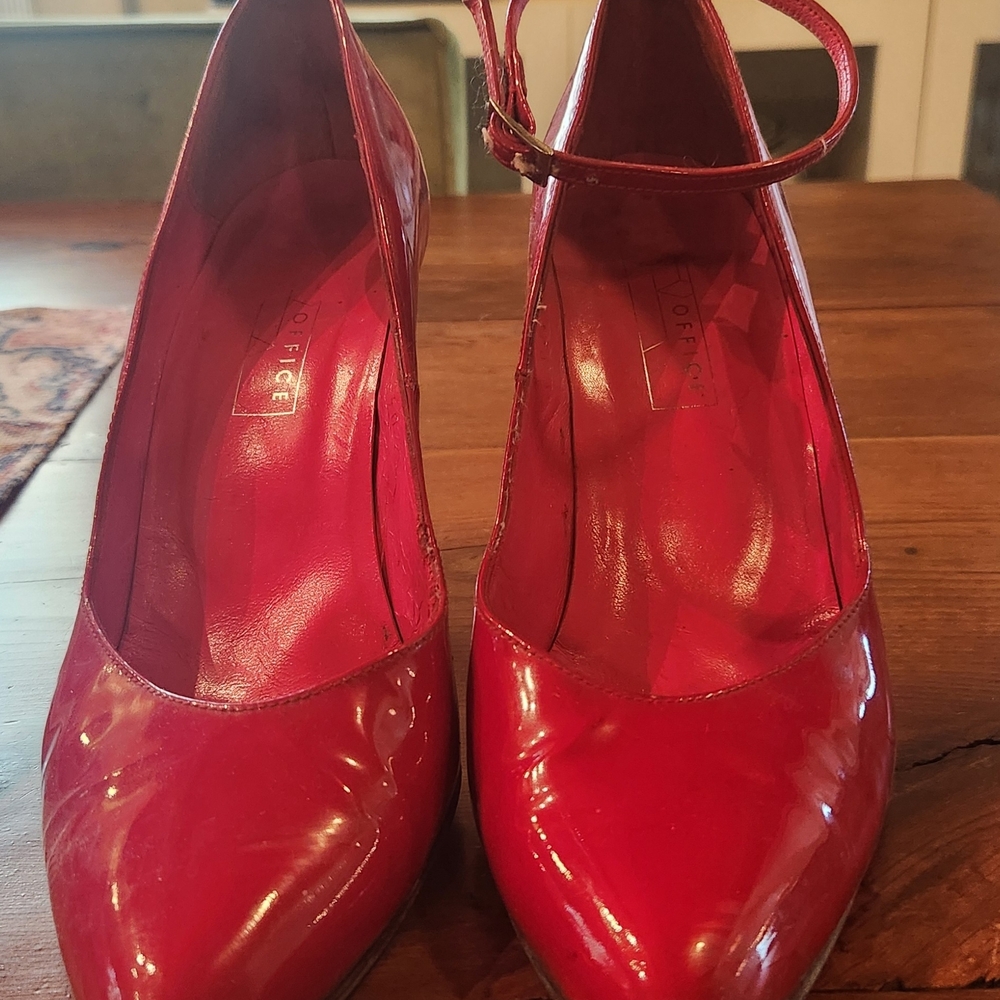 Elegant Red Patent Leather Heels